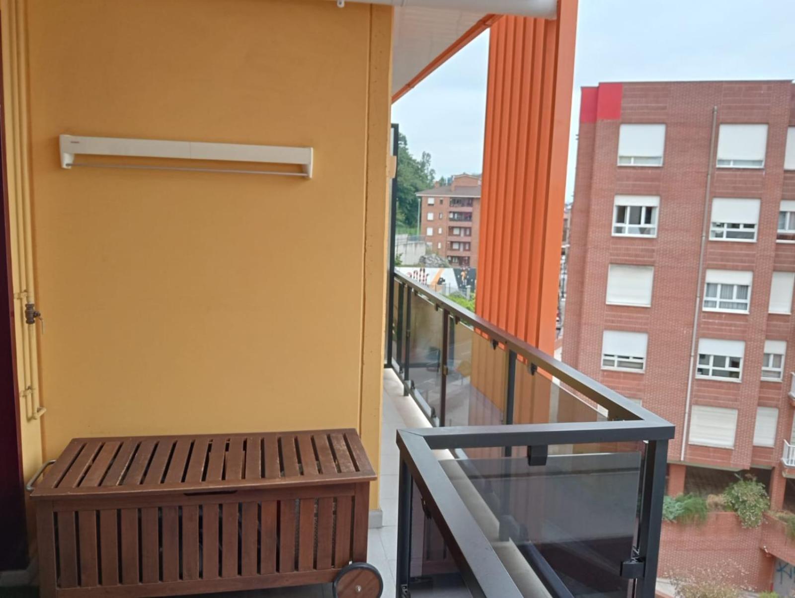Avello Con Parking Apartament *